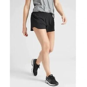 Athleta women’s hustle run short